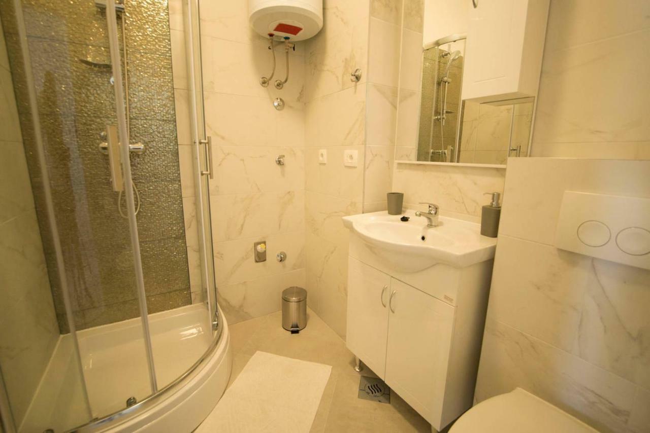 Apartman Neyra 3 Split Exterior photo
